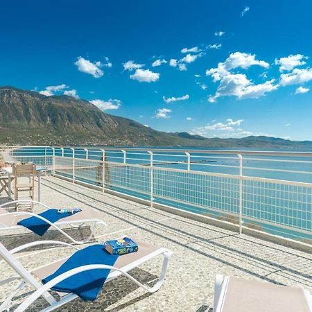Seafront Penthouse Leo Appartement Kalamáta Buitenkant foto