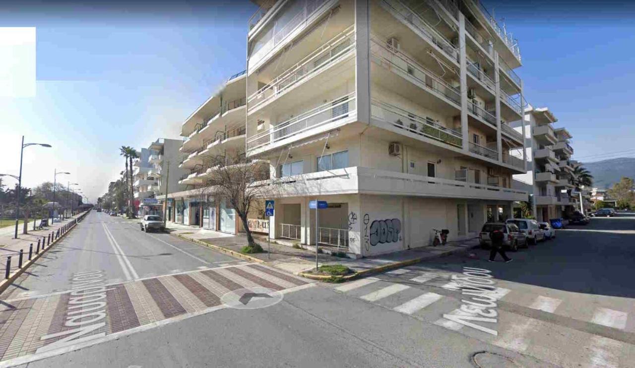 Seafront Penthouse Leo Appartement Kalamáta Buitenkant foto