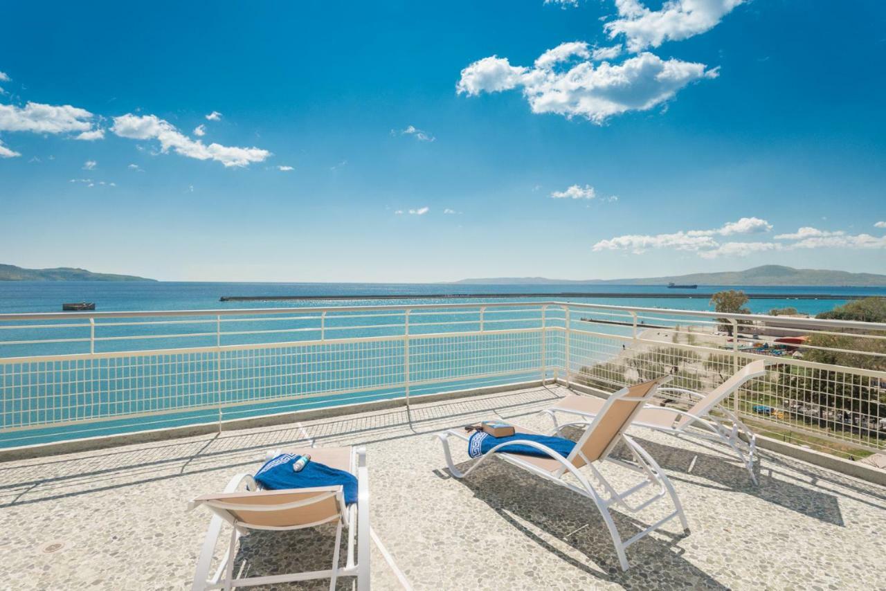 Seafront Penthouse Leo Appartement Kalamáta Buitenkant foto