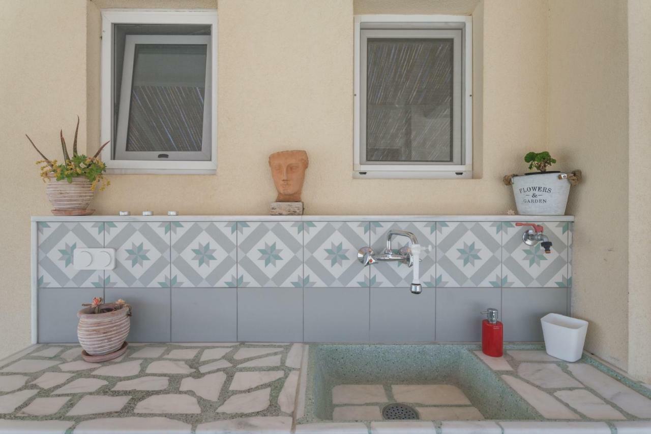 Seafront Penthouse Leo Appartement Kalamáta Buitenkant foto