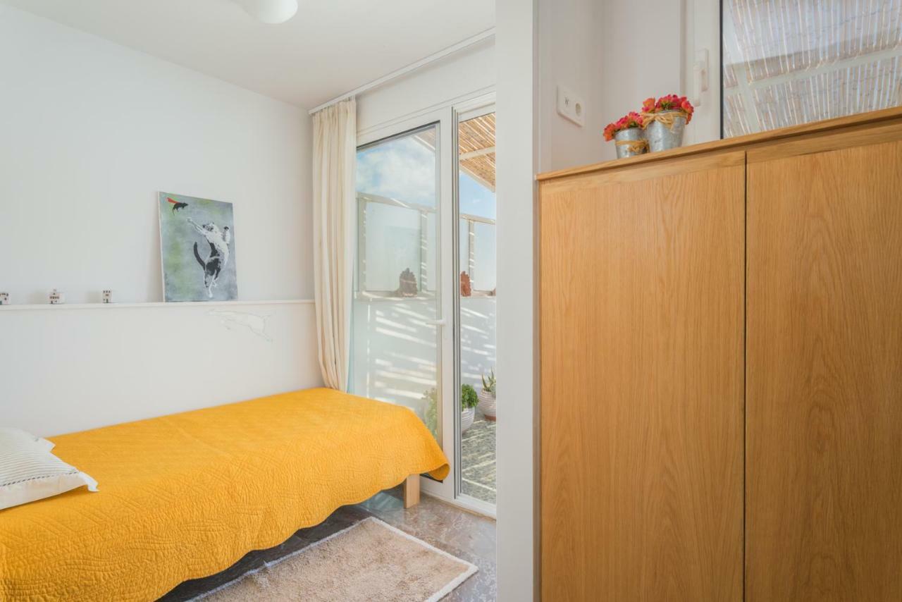 Seafront Penthouse Leo Appartement Kalamáta Buitenkant foto