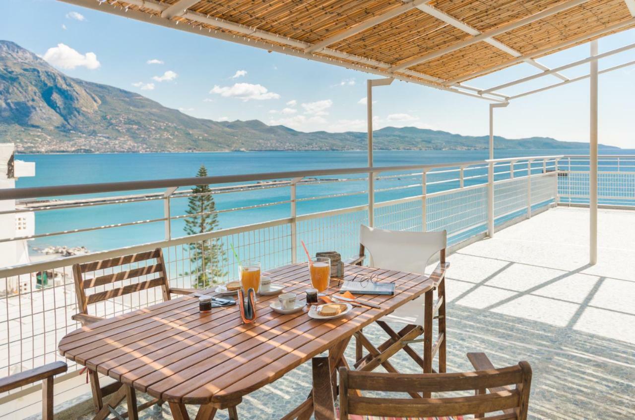 Seafront Penthouse Leo Appartement Kalamáta Buitenkant foto
